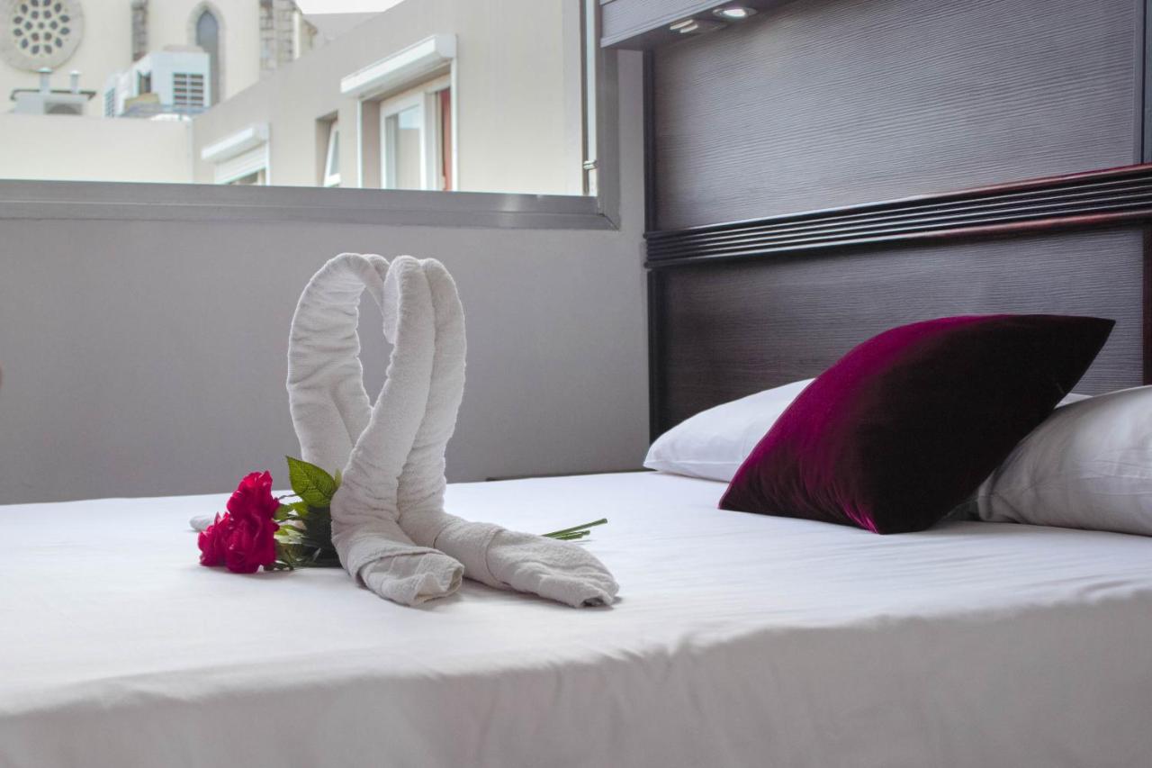 Hotel Le Paris Noumea Esterno foto