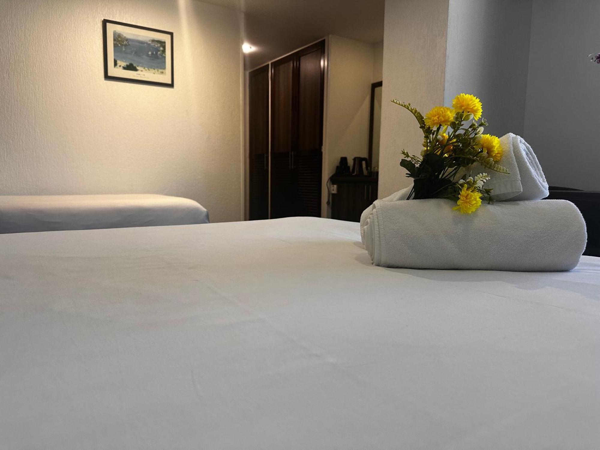 Hotel Le Paris Noumea Esterno foto